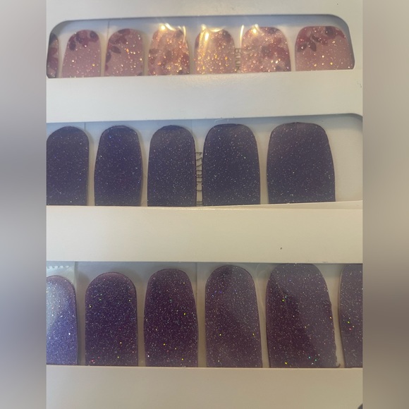 ColorStreet Nail Strips Purple 3 piece Glad You Camo, Juneau the Drill, Glitter - Picture 4 of 8